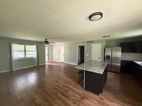 6637 Grayson Dr in Benton, AR - Building Photo - Building Photo