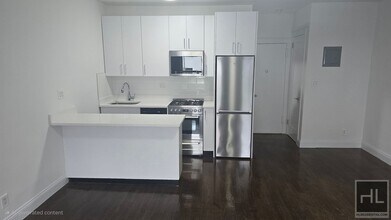 EAST 65 STREET in New York, NY - Building Photo - Building Photo