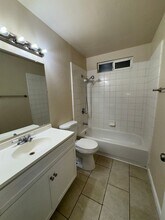 5813 Enfield St in Carmichael, CA - Building Photo - Building Photo