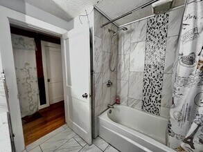 18 Coolidge St, Unit 8B in Auburn, MA - Building Photo - Building Photo