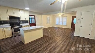 422 Jackson St in Albemarle, NC - Building Photo - Building Photo