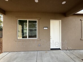 1229 Hooton Ct in Carmichael, CA - Building Photo - Building Photo