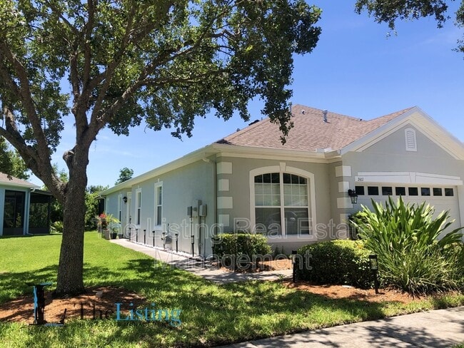 7411 Surrey Wood Ln in Apollo Beach, FL - Building Photo - Building Photo