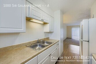 1000 Sir Galahad Dr in Lafayette, CO - Building Photo - Building Photo
