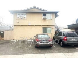 415 Greenbrae Dr in Sparks, NV - Building Photo