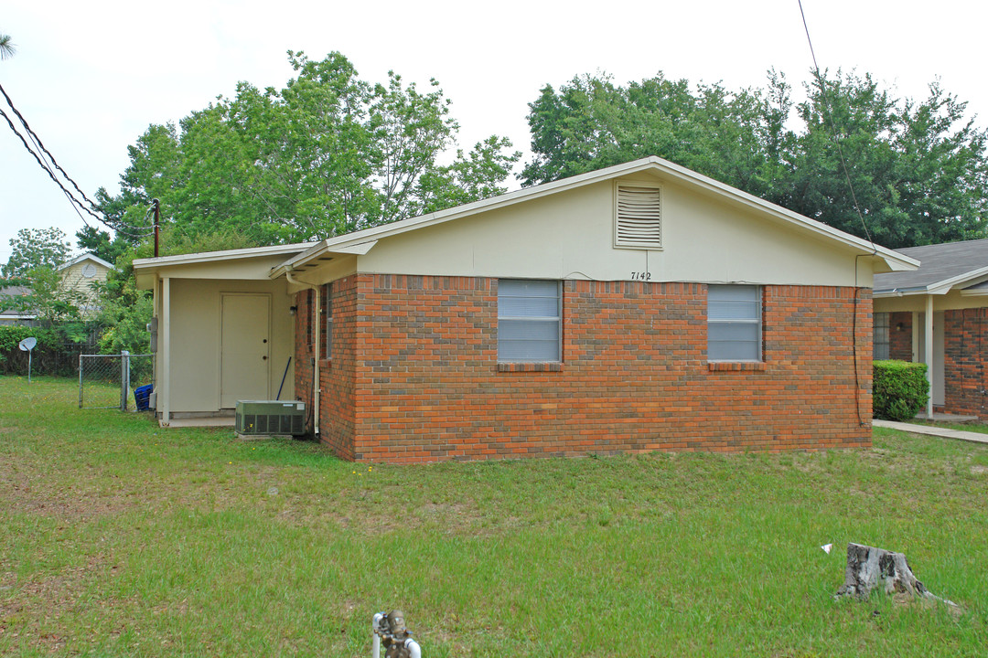 7142 Pearson Rd in Pensacola, FL - Building Photo