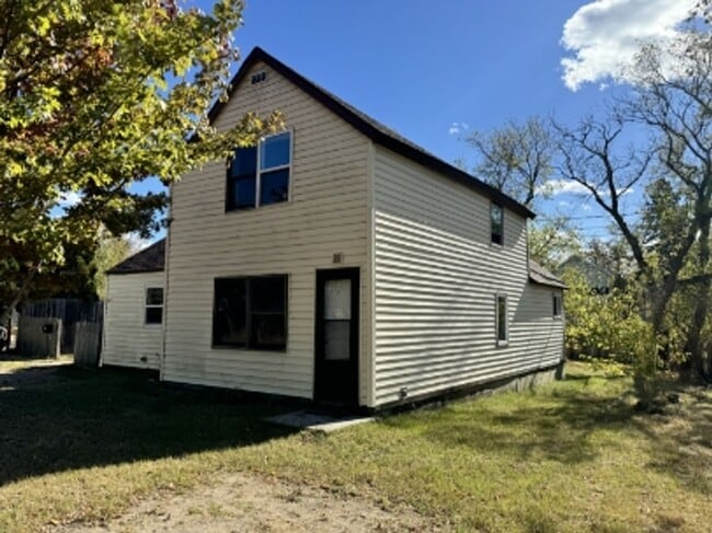 property at 512 1st St W
