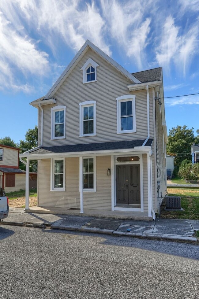 property at 1232 Lafayette St