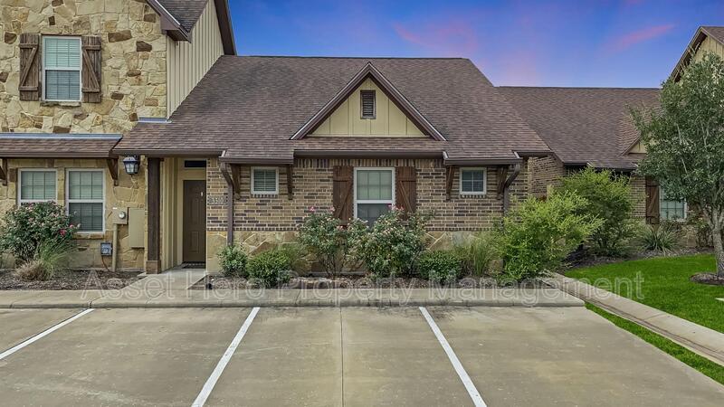 3310 Cullen Trail in College Station, TX - Building Photo