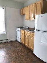 95-15 Woodhaven Ct, Unit Second Floor in Queens, NY - Building Photo - Building Photo