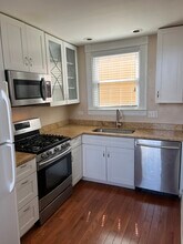 1142 Saint Gregory St, Unit #3 in Cincinnati, OH - Building Photo - Building Photo