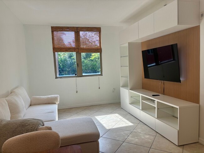 property at 2630 SW 28th St