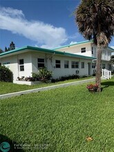 865 SE 20th Ave in Deerfield Beach, FL - Building Photo - Building Photo