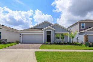 3048 Armstrong Ave in Clermont, FL - Building Photo