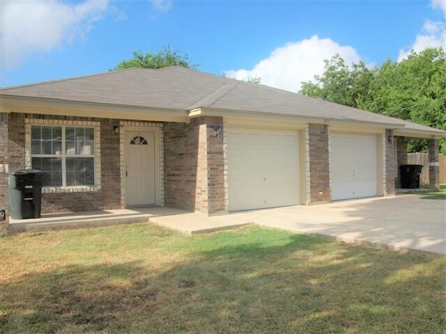 320 W Church Ave, Unit A in Killeen, TX - Foto de edificio