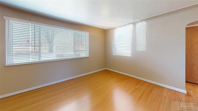 2512 S Stuart St in Denver, CO - Building Photo - Building Photo