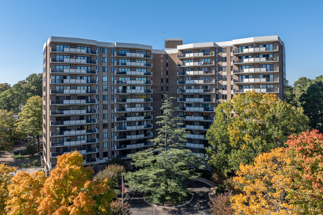 Hathaway Tower in Richmond, VA - Building Photo - Building Photo