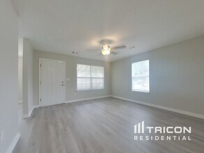 5665 Chrys St in Powder Springs, GA - Building Photo - Building Photo