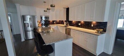 1619 Linwood Dr in Clearwater, FL - Foto de edificio - Building Photo