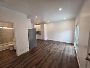 4265 48th St in San Diego, CA - Foto de edificio - Building Photo