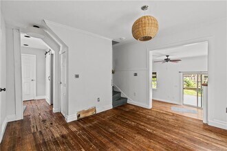 45 Burnside Ave in Newport, RI - Building Photo - Building Photo