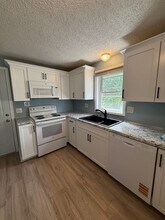 113 Rea St in Hollister, MO - Building Photo - Building Photo