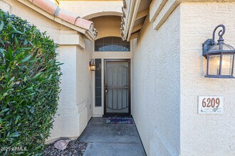 6209 W Blackhawk Dr in Glendale, AZ - Building Photo - Building Photo