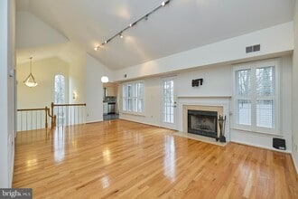 1565 Church Hill Pl in Reston, VA - Building Photo - Building Photo