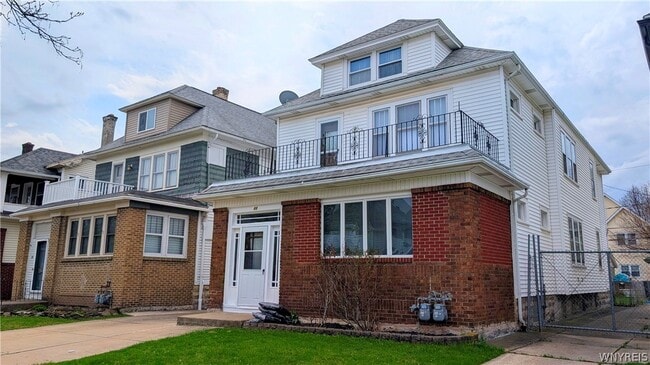 property at 88 Commonwealth Ave