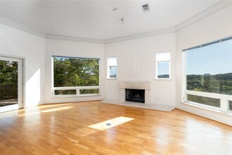 5310 Scenic View Dr in Austin, TX - Building Photo - Building Photo