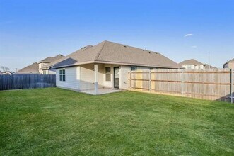8316 Camellia Rose Dr in Fort Worth, TX - Building Photo - Building Photo