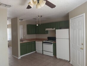 Las Villas Townhomes in Del Rio, TX - Building Photo - Building Photo