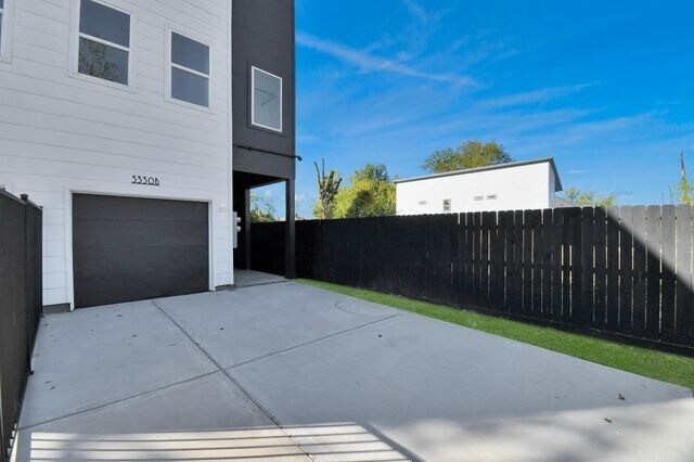 3330 Francis St in Houston, TX - Building Photo - Building Photo