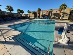 2735 Atomic Tangerine Wy in Las Vegas, NV - Building Photo - Building Photo