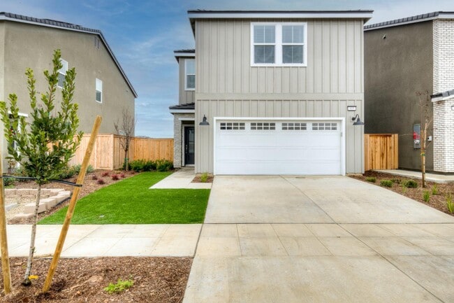 property at 905 Plum Tree Ave