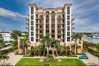 The Bellagio Grande in Naples, FL - Foto de edificio - Building Photo