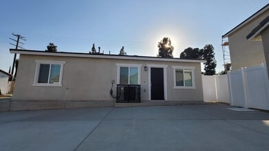 2285 Chestnut St in San Bernardino, CA - Building Photo - Building Photo