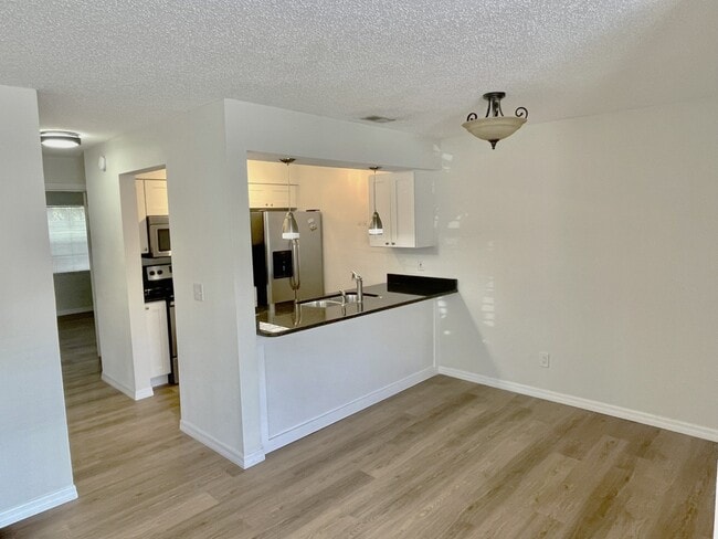 304 S Habana Ave, Unit 3