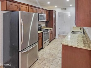 1001 Shawnee Ln in El Paso, TX - Building Photo - Building Photo