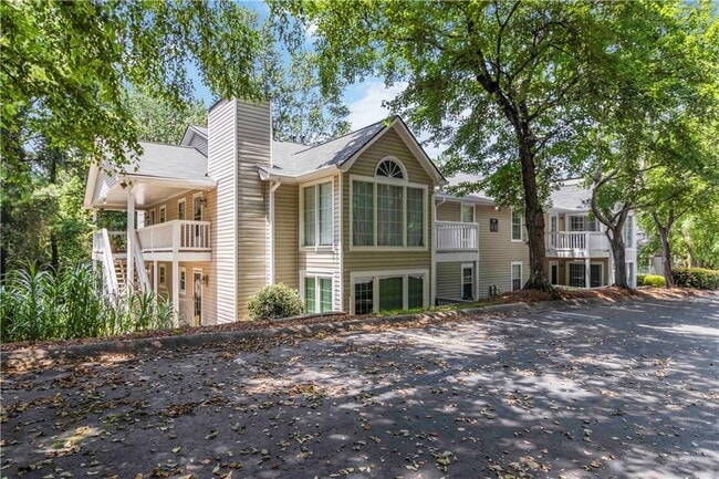 property at 1901 Countryside Pl