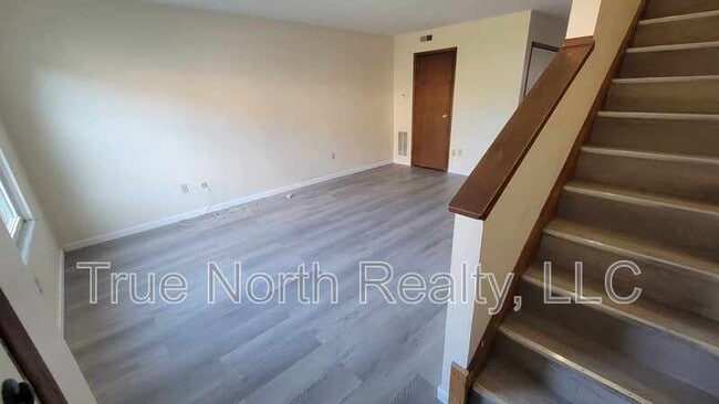 3102 Jackielane Dr in Columbus, OH - Building Photo - Building Photo