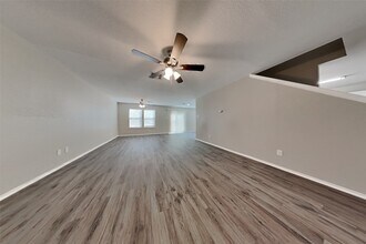 12522 Sterlingstone Dr in Houston, TX - Building Photo - Building Photo