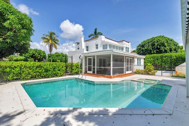 3020 Vincent Rd in West Palm Beach, FL - Building Photo - Building Photo