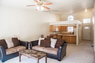 477 Hale Ave in Moab, UT - Building Photo - Building Photo