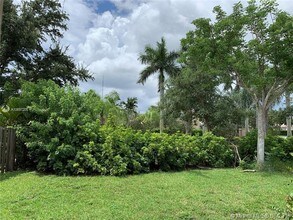 1832 SE 15th St-Unit -1832 in Homestead, FL - Building Photo - Building Photo
