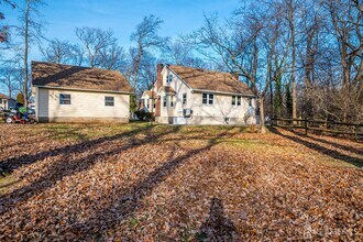 92 Coleman St in Edison, NJ - Building Photo - Building Photo