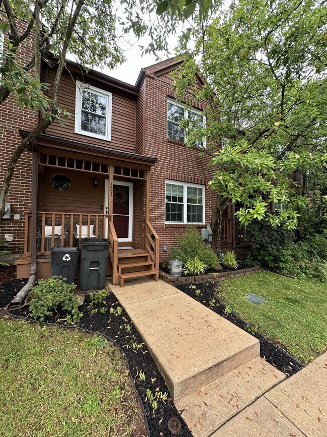 property at 121 Iron Bark Ct