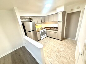 800 Cedar St in Millville, NJ - Building Photo