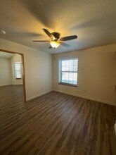 3516 Via Capilla in Bakersfield, CA - Foto de edificio - Building Photo