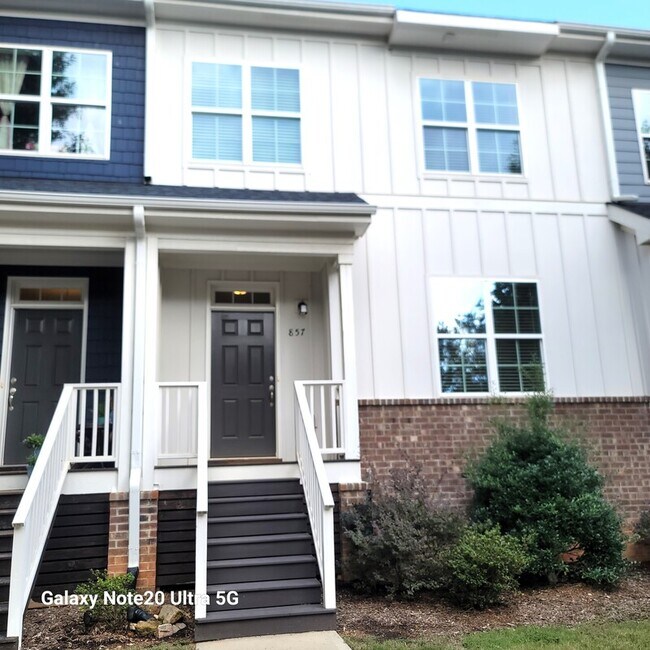 857 S Franklin St in Wake Forest, NC - Building Photo - Building Photo